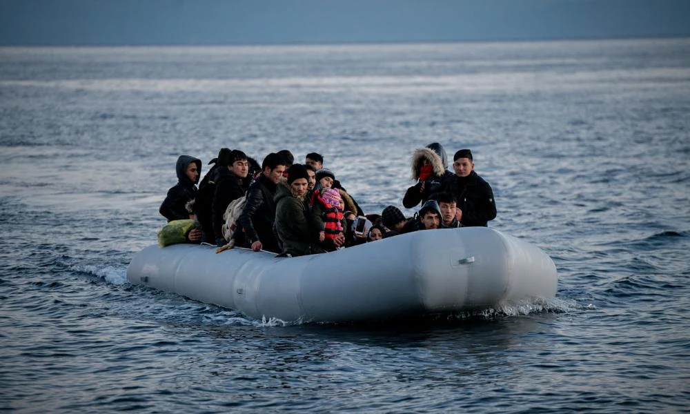 Μάγχη: Μετανάστης πέθανε από ανακοπή όταν ξεφούσκωσε η λέμβος